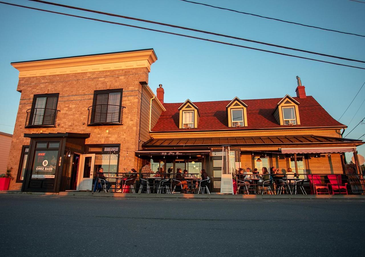 Hotel Auberge Chez Bass Sainte Anne-des-Chênes